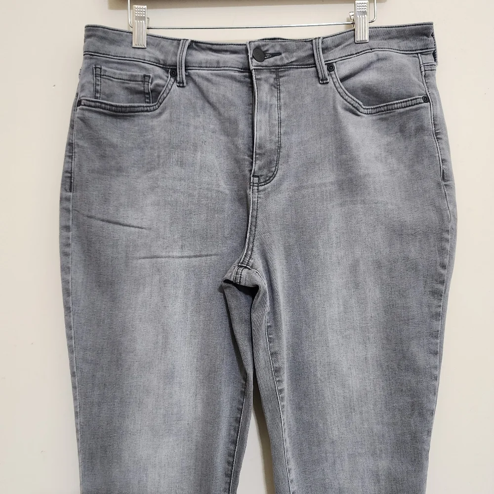 NYDJ size‎ 12 Lift Tuck Ami Skinny Jeans Ankle Length Gray Ash
